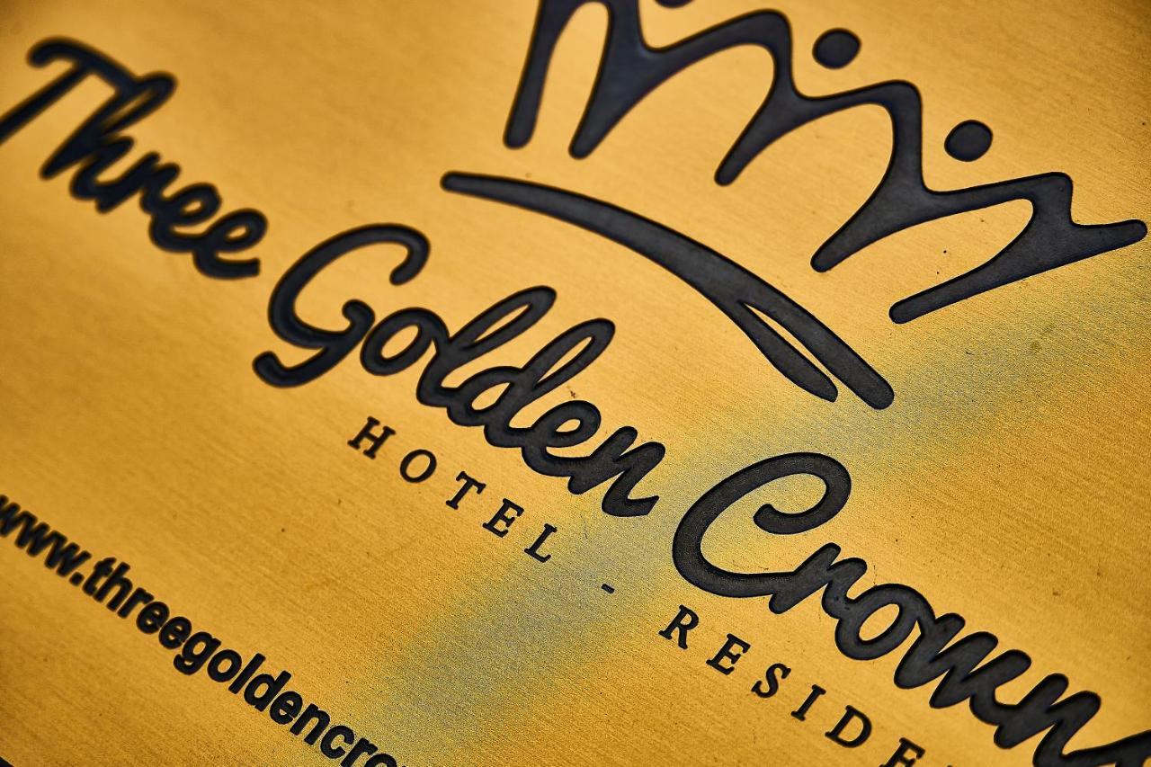 Three Golden Crowns Aparthotel