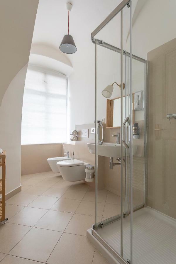 Three Golden Crowns 3* Praha